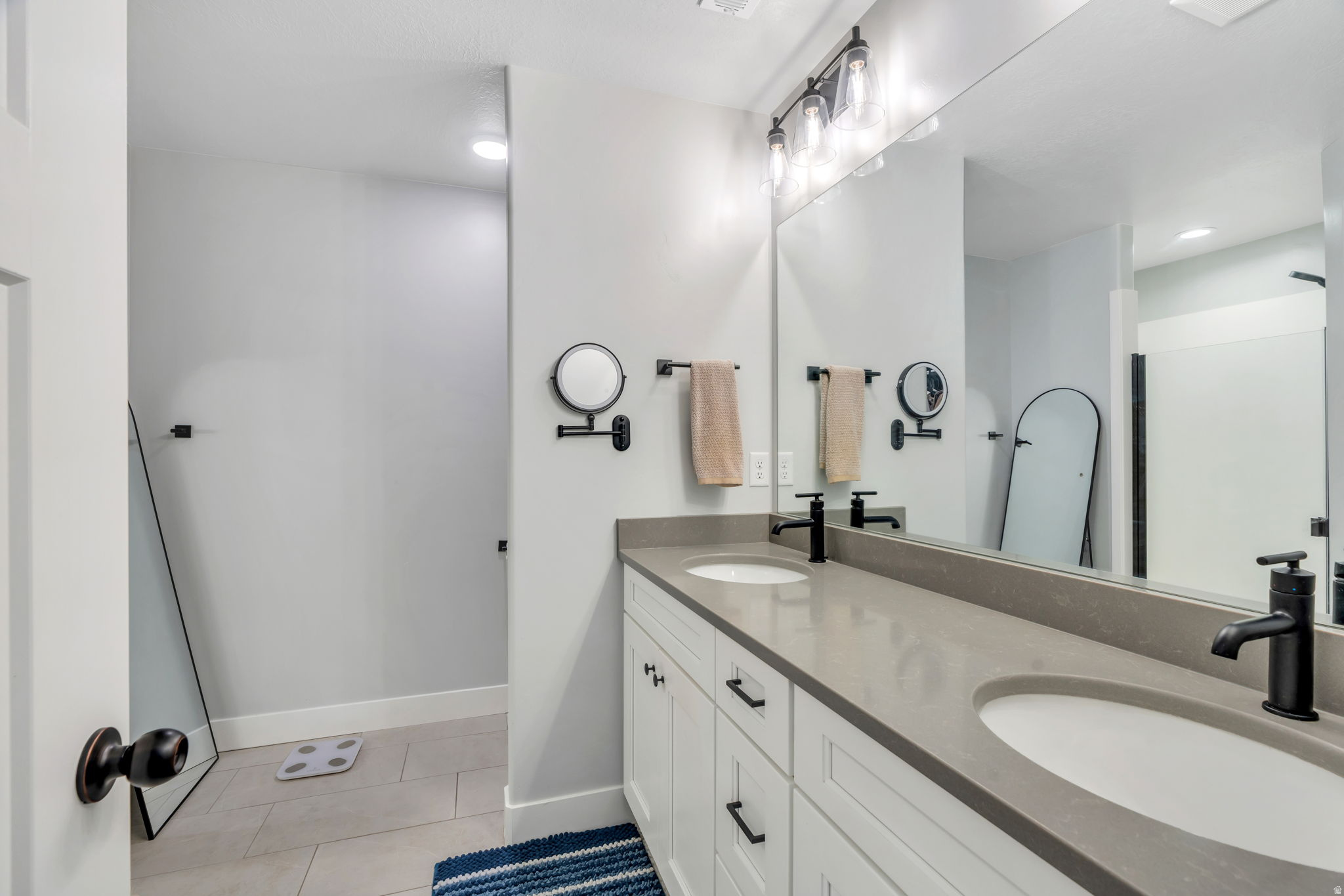 WILLOW POINT - Residential