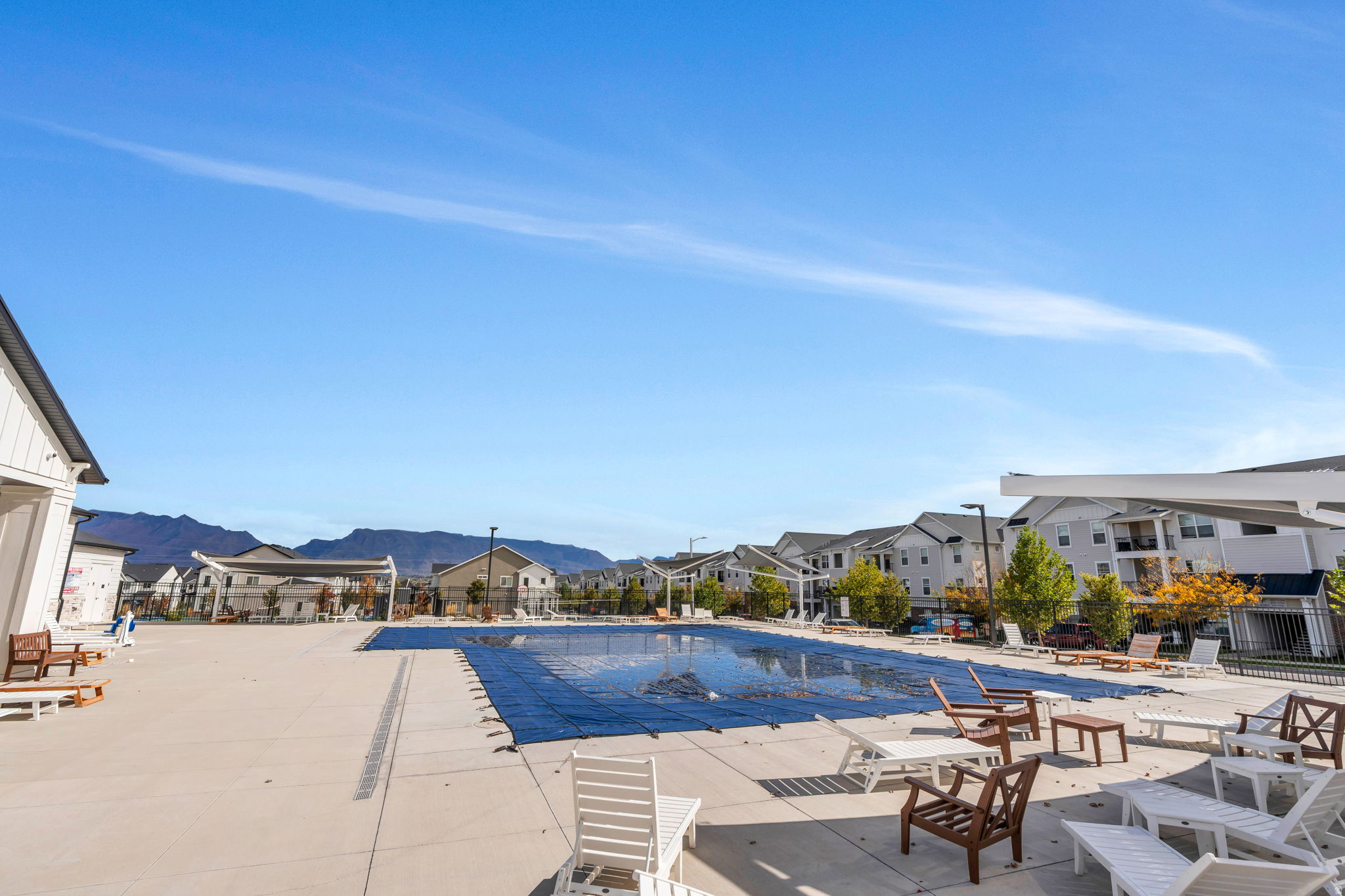 WILLOW POINT - Residential