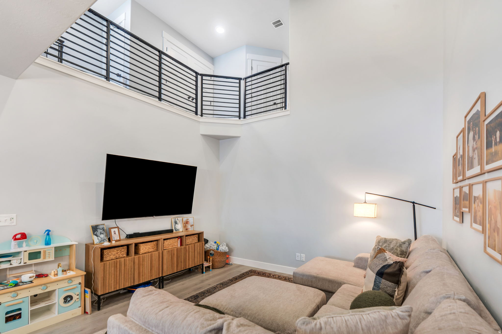 WILLOW POINT - Residential