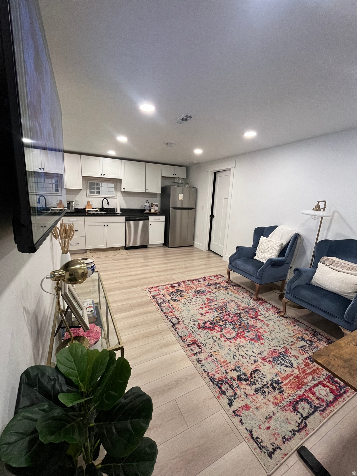 WILLOW POINT - Residential