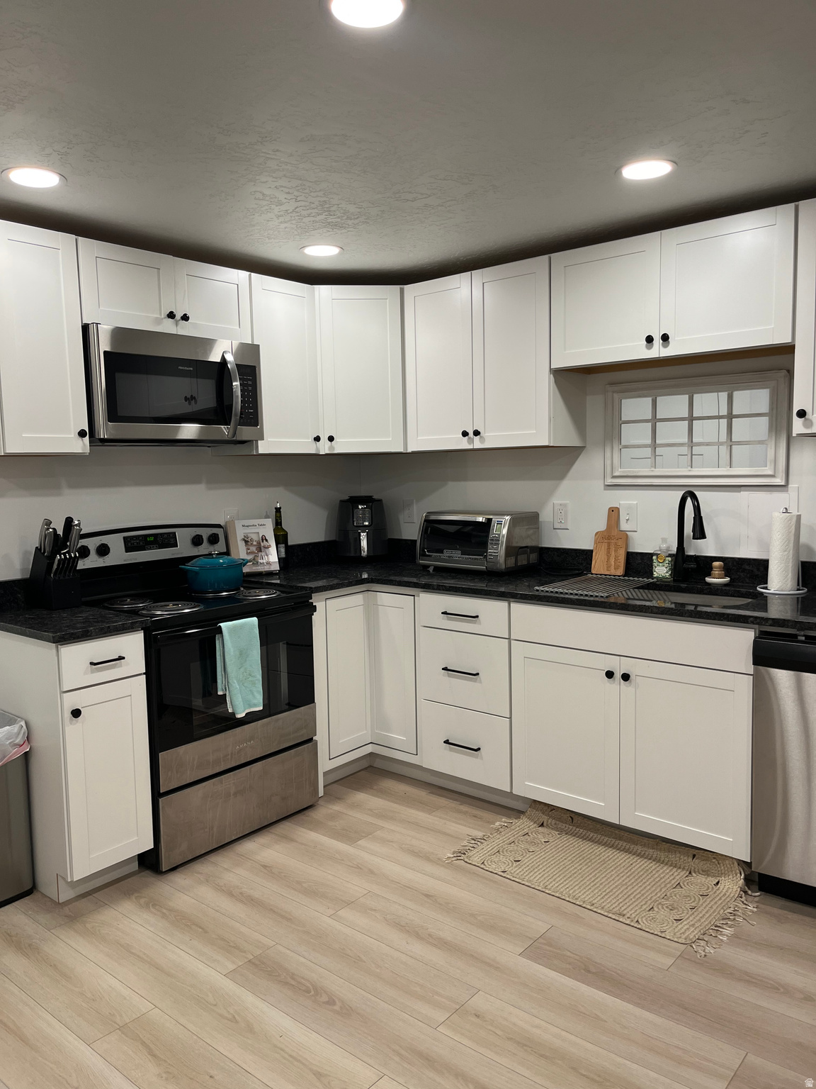 WILLOW POINT - Residential