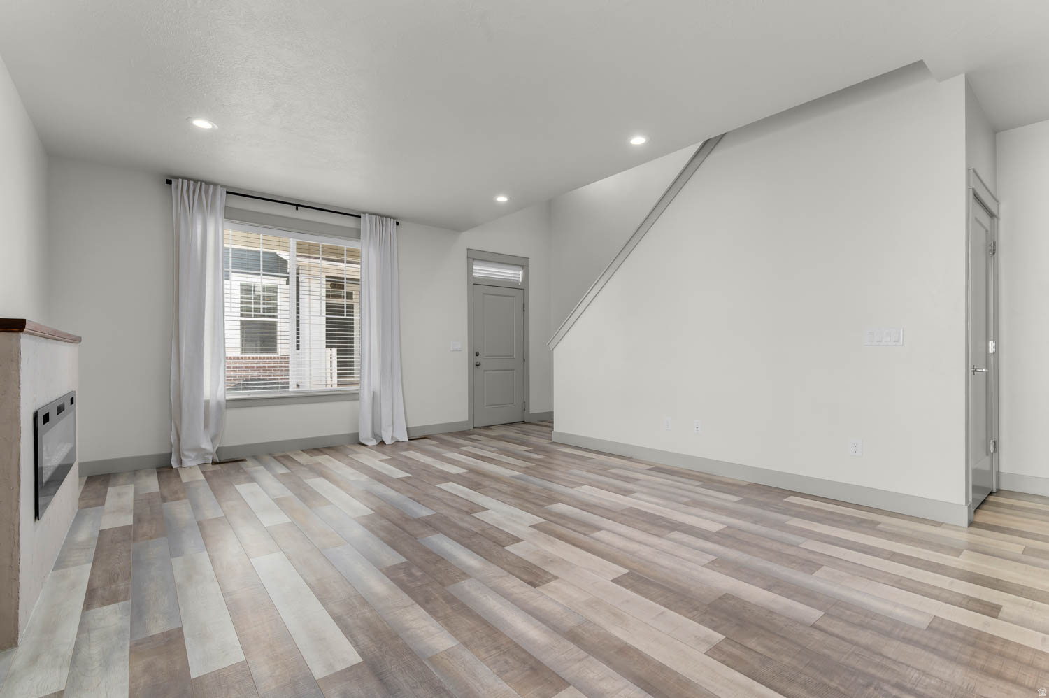 CHESHAM VILLAGE - Residential