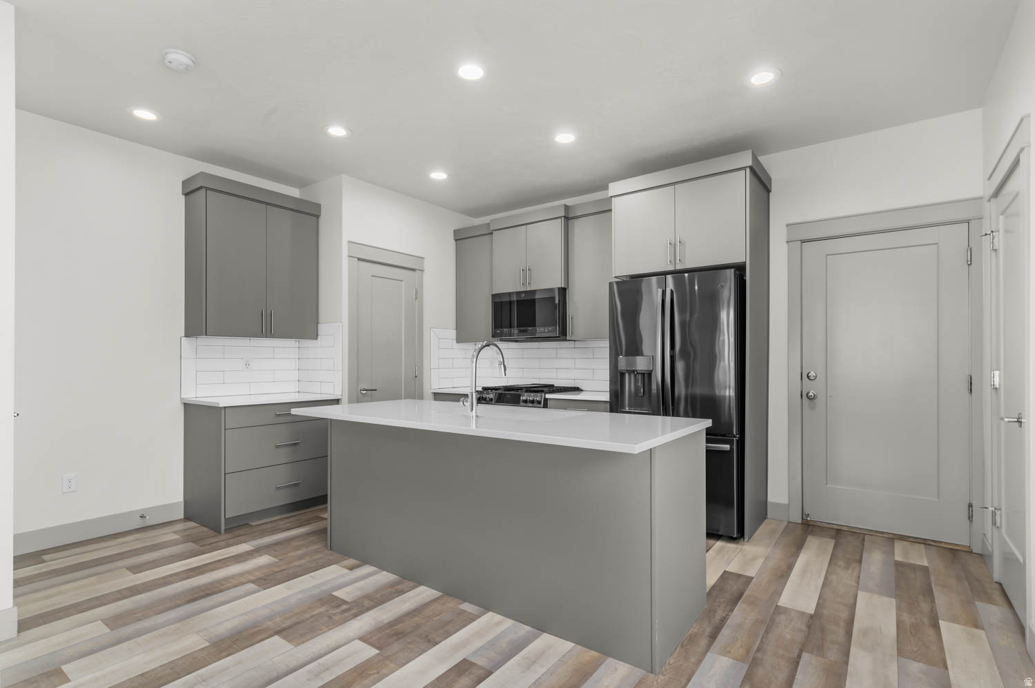 CHESHAM VILLAGE - Residential