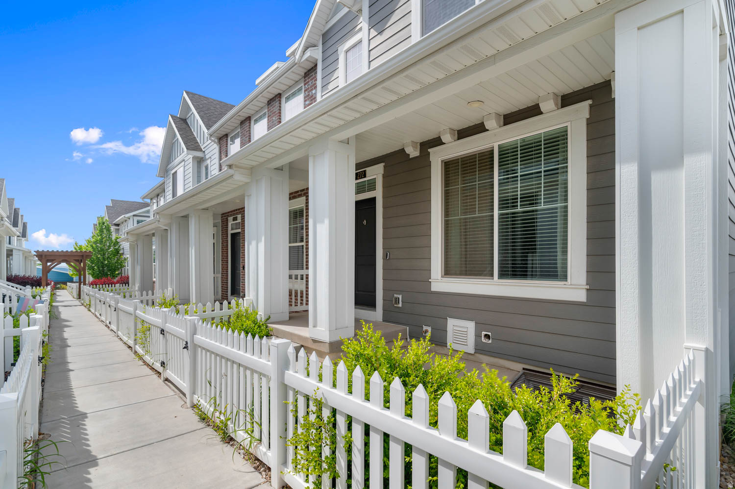 CHESHAM VILLAGE - Residential