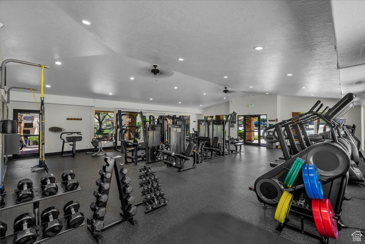 STONE CLIFF TOWNHOMES AMD - Residential