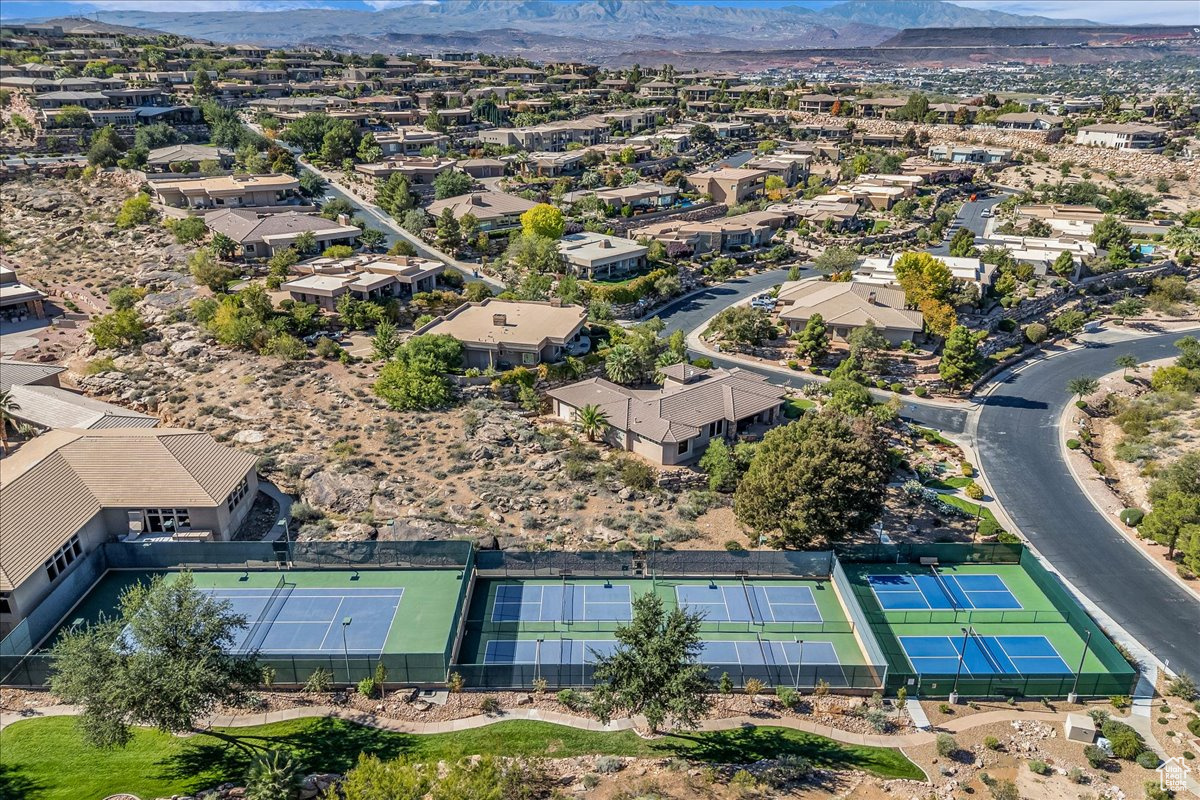 STONE CLIFF TOWNHOMES AMD - Residential