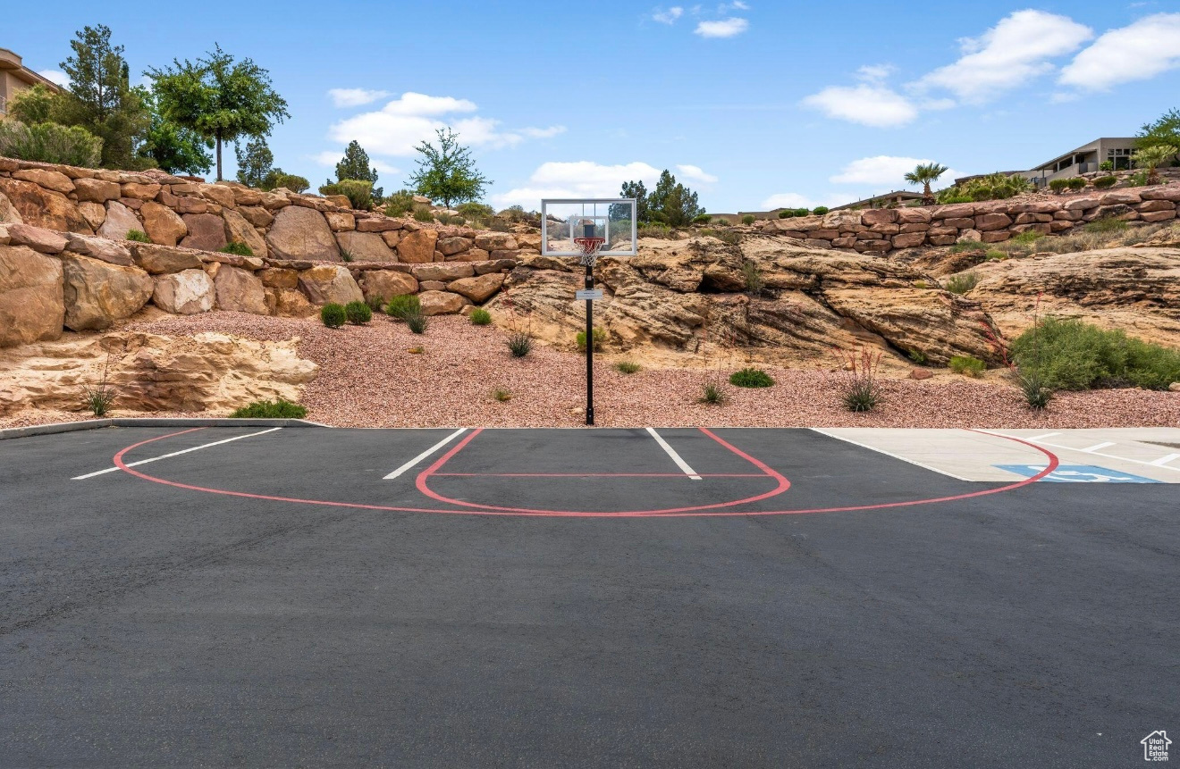 STONE CLIFF TOWNHOMES AMD - Residential