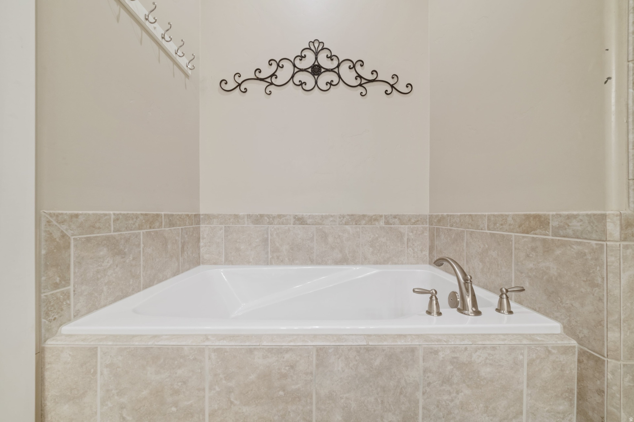 CORAL RIDGE TOWNHOMES PH 3-B - Residential