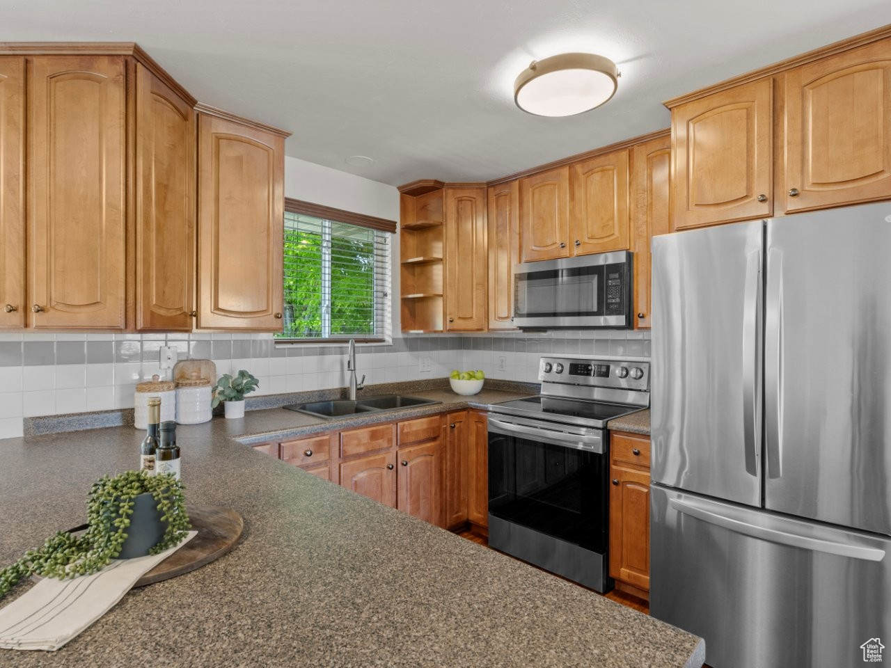 9750 S David St, Sandy, Utah image 7
