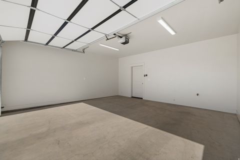 Tiny photo for 421 E WHITE SANDS WAY #B, Orderville, UT 84758 (MLS # 2135211)