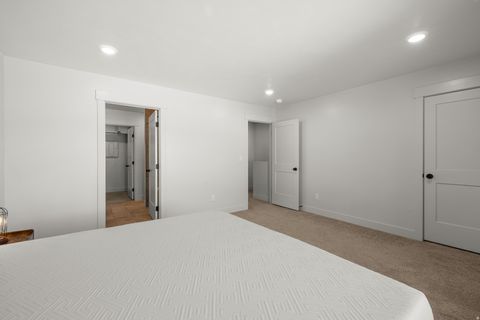 Tiny photo for 421 E WHITE SANDS WAY #B, Orderville, UT 84758 (MLS # 2135211)