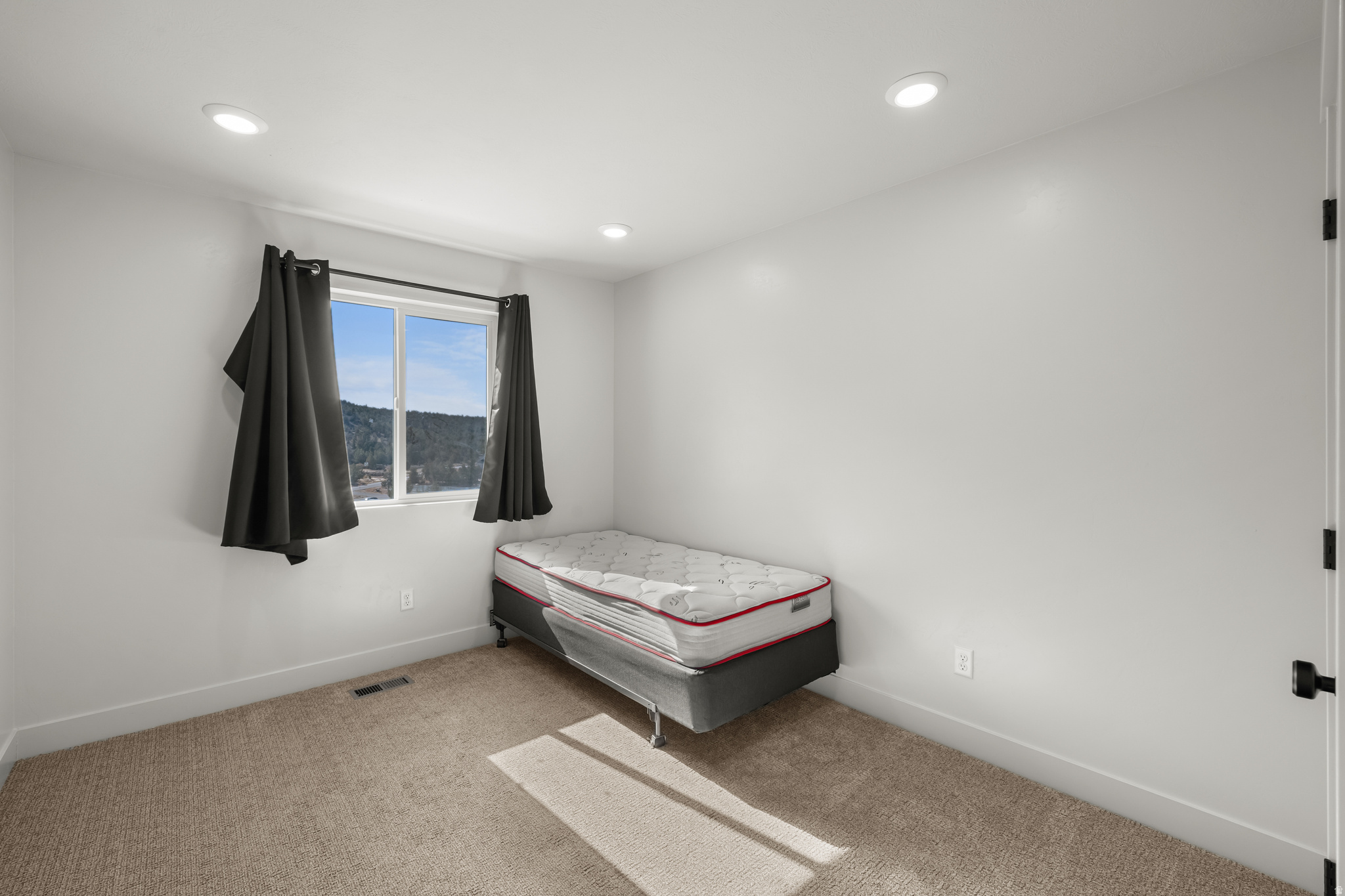 RED VALLEY HEIGHTS - Residential