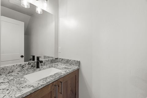 Tiny photo for 421 E WHITE SANDS WAY #B, Orderville, UT 84758 (MLS # 2135211)