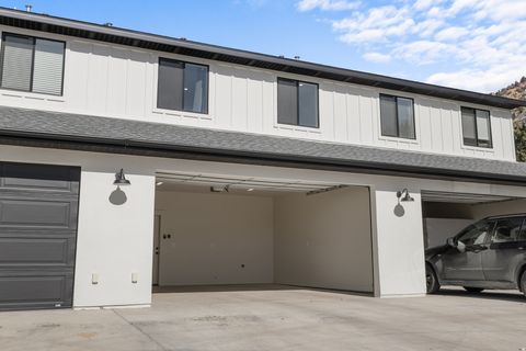 Tiny photo for 421 E WHITE SANDS WAY #B, Orderville, UT 84758 (MLS # 2135211)