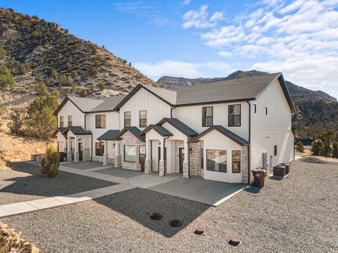 Tiny photo for 421 E WHITE SANDS WAY #B, Orderville, UT 84758 (MLS # 2135211)