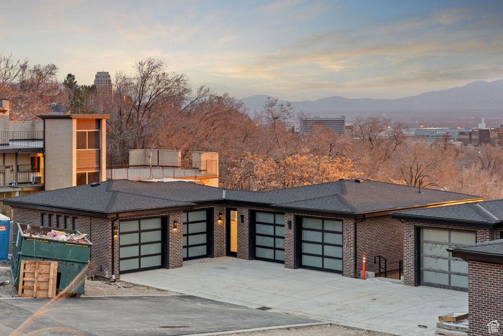 Photo of 603 N DARWIN ST E, Salt Lake City, UT 84103 (MLS # 2070782)