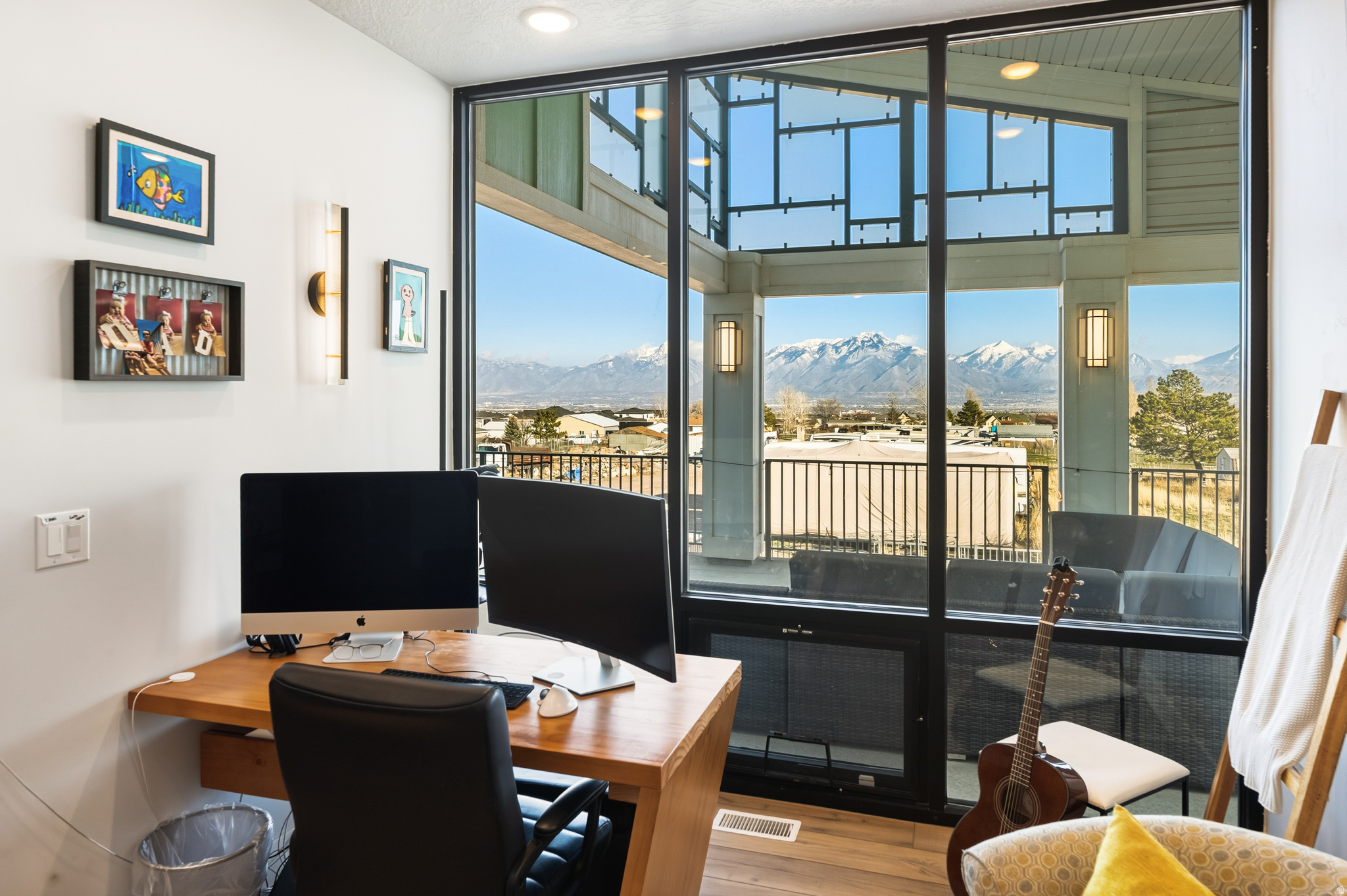 THE RANGE EAST - Residential