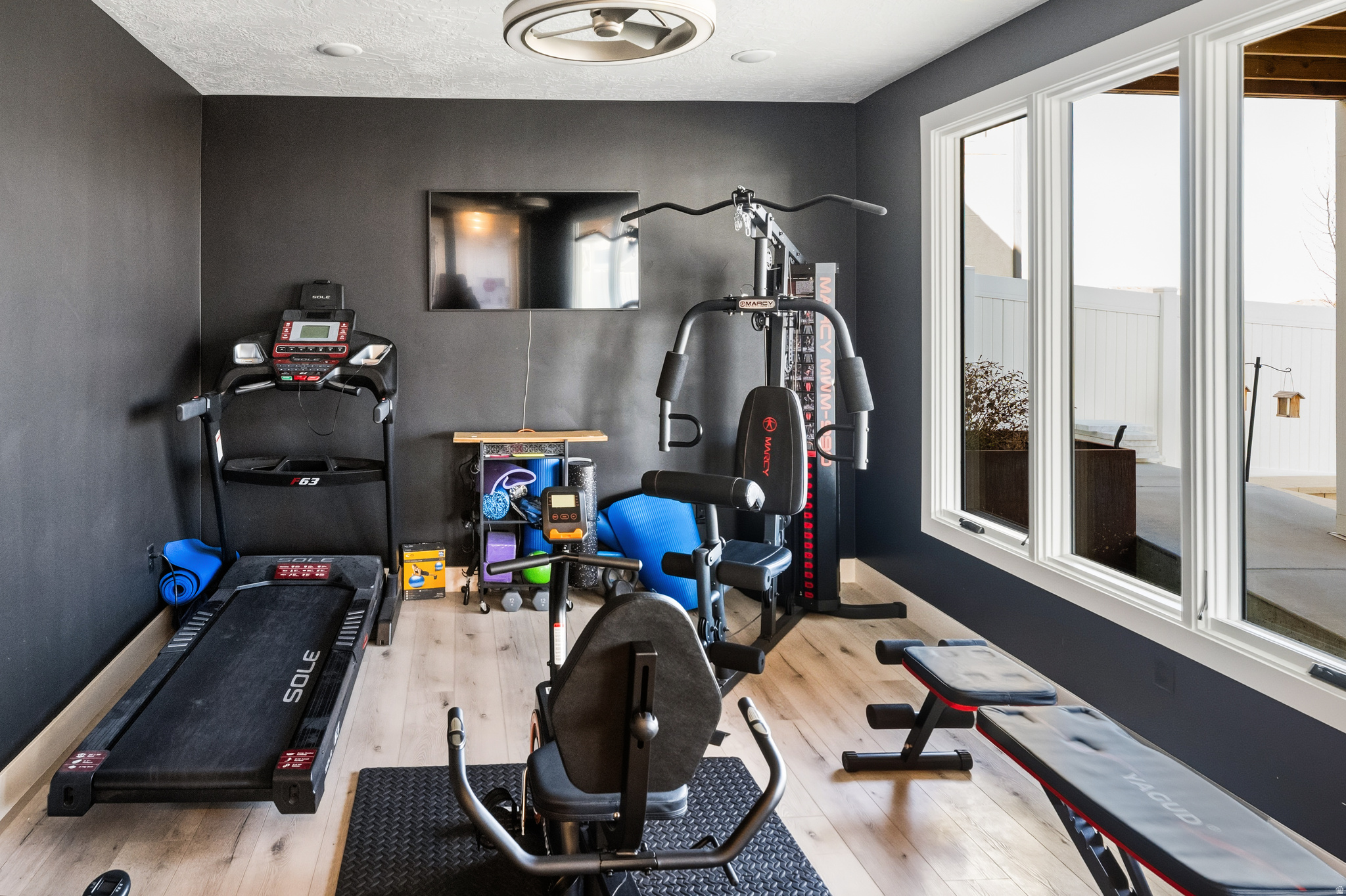 THE RANGE EAST - Residential