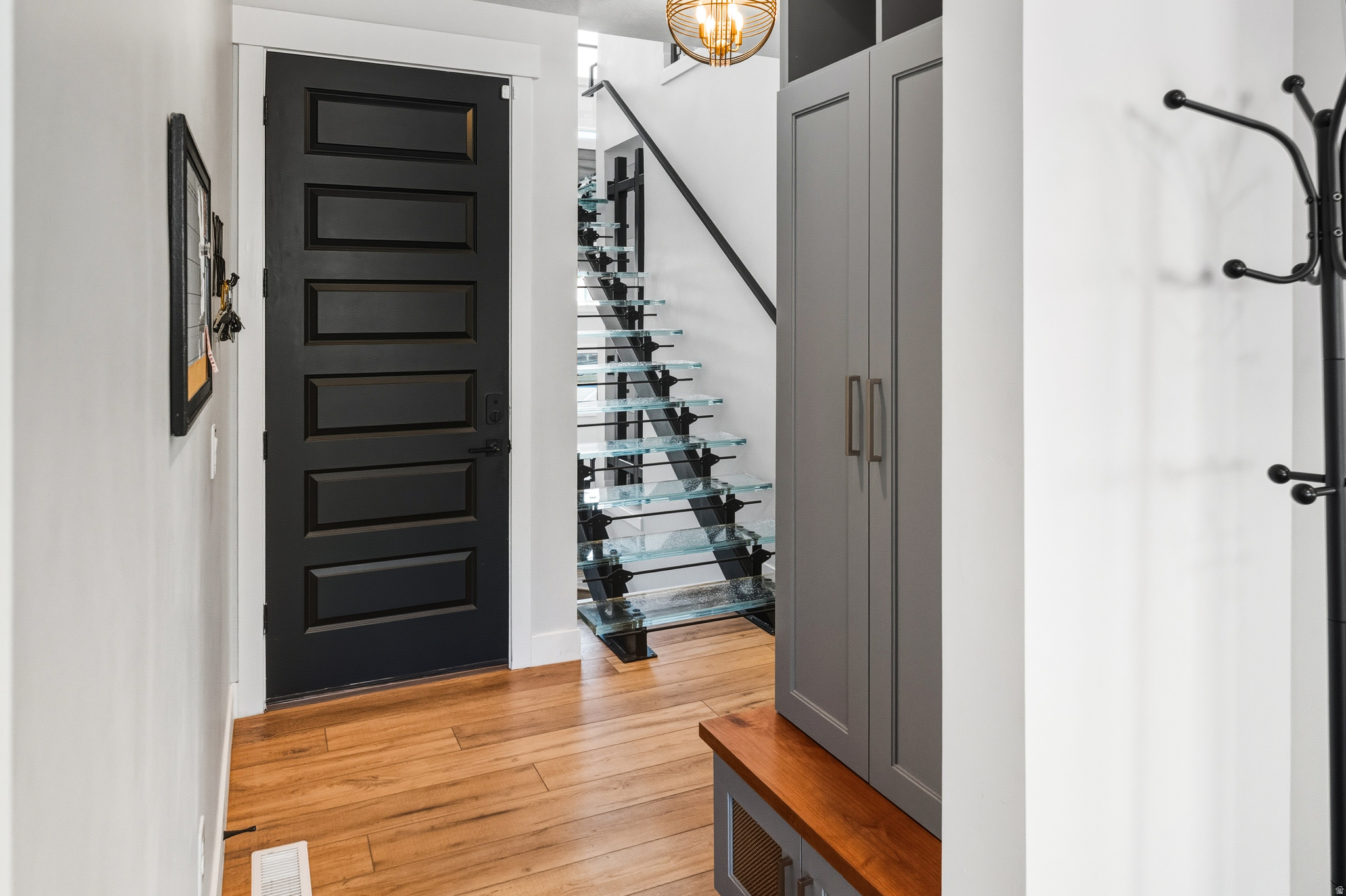 THE RANGE EAST - Residential