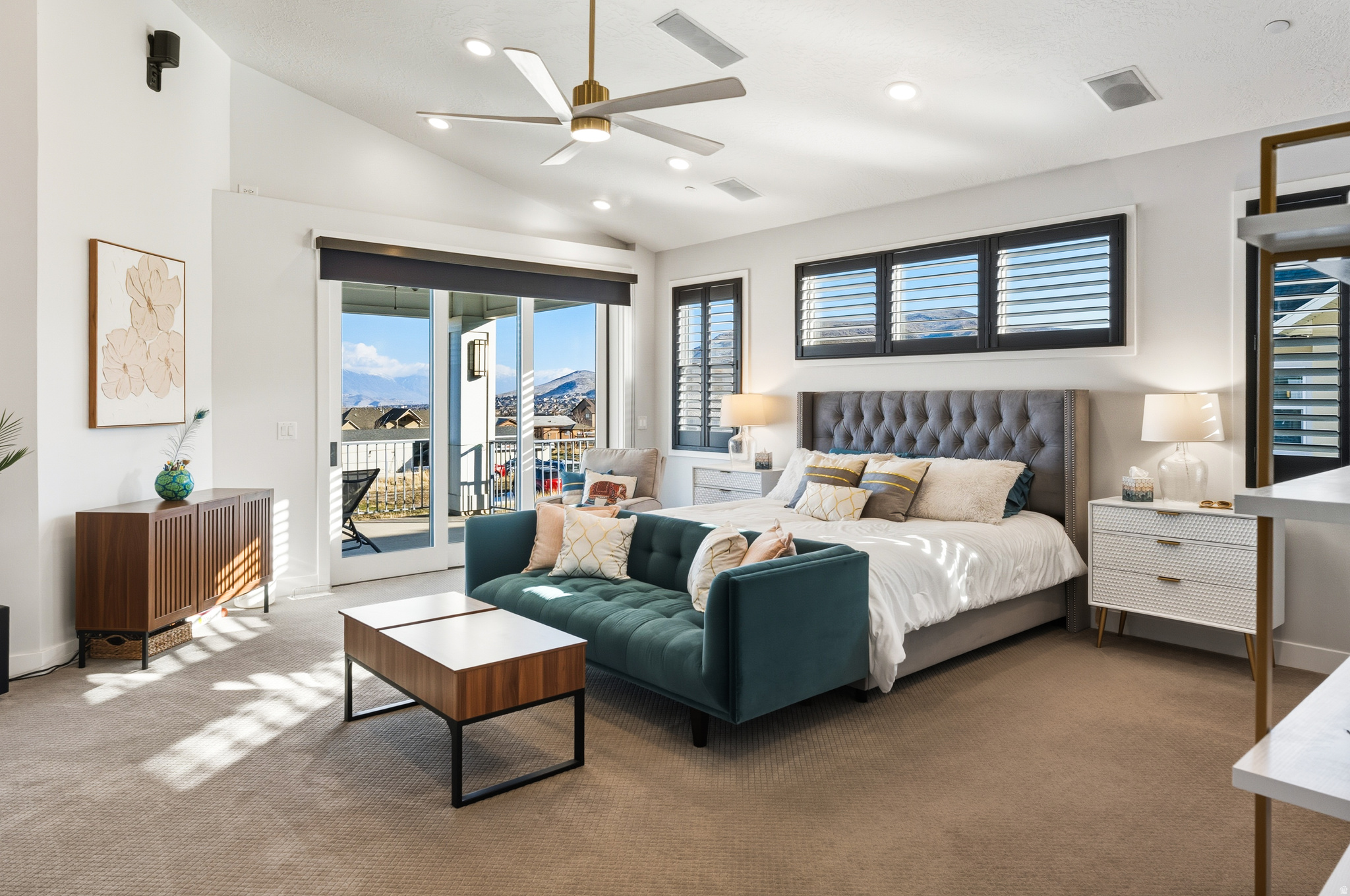 THE RANGE EAST - Residential