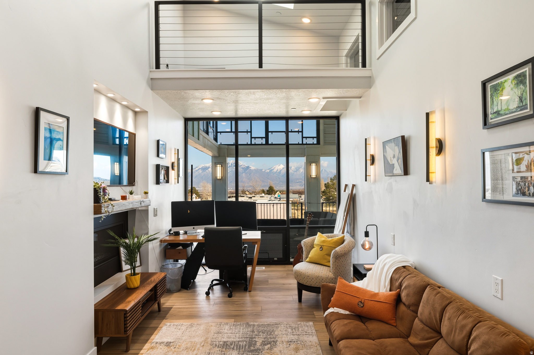 THE RANGE EAST - Residential