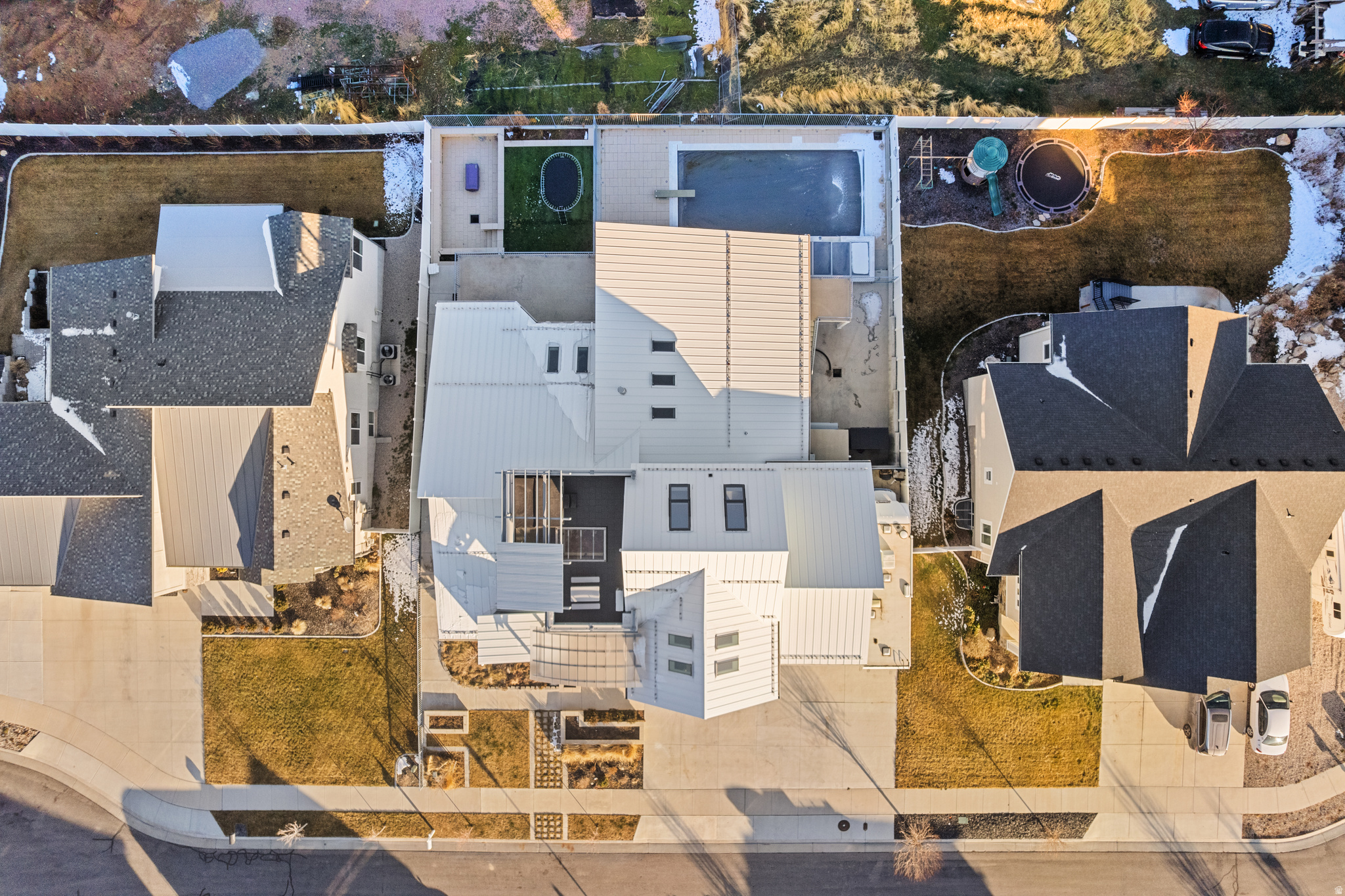 THE RANGE EAST - Residential