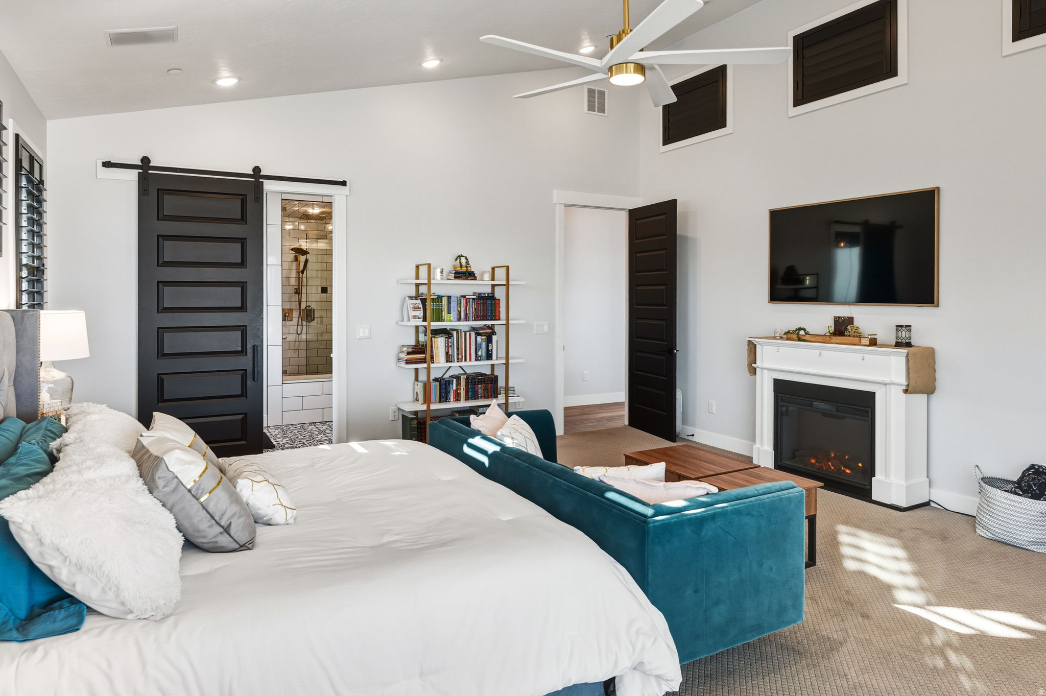 THE RANGE EAST - Residential