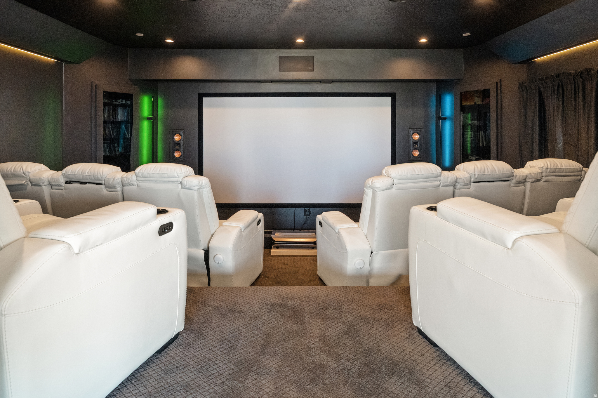 THE RANGE EAST - Residential