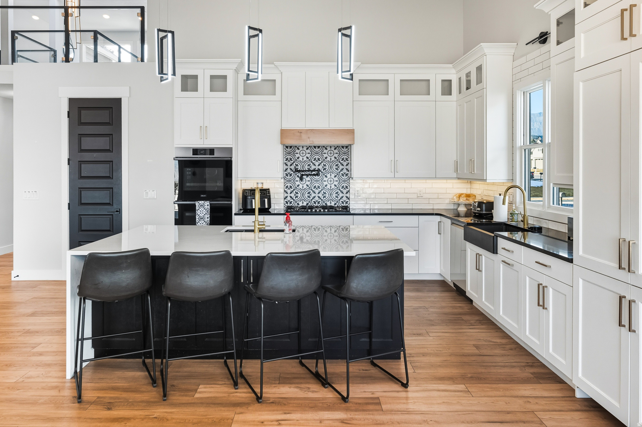 THE RANGE EAST - Residential