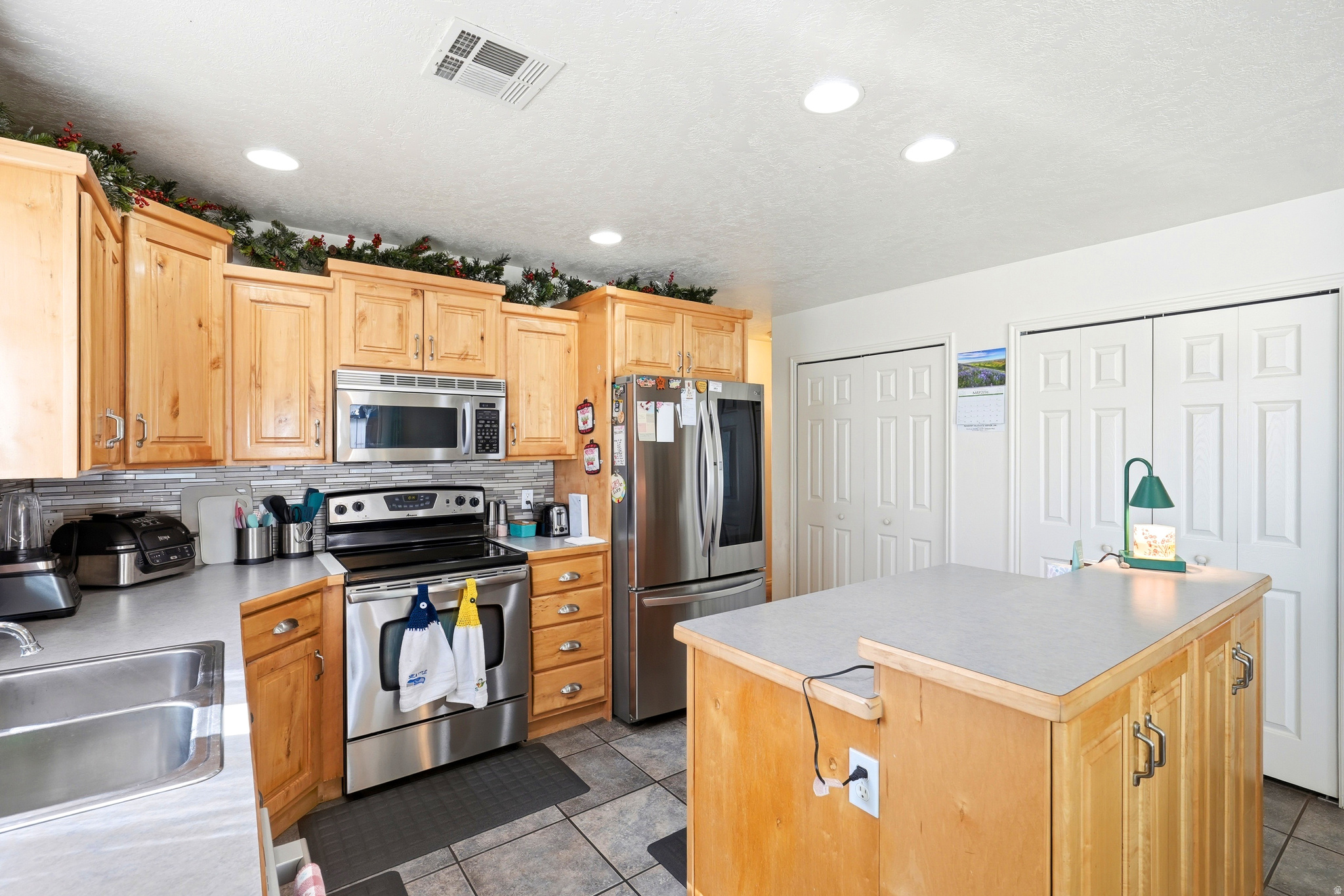 MAESER MEADOWS SUBDIVISION - Residential
