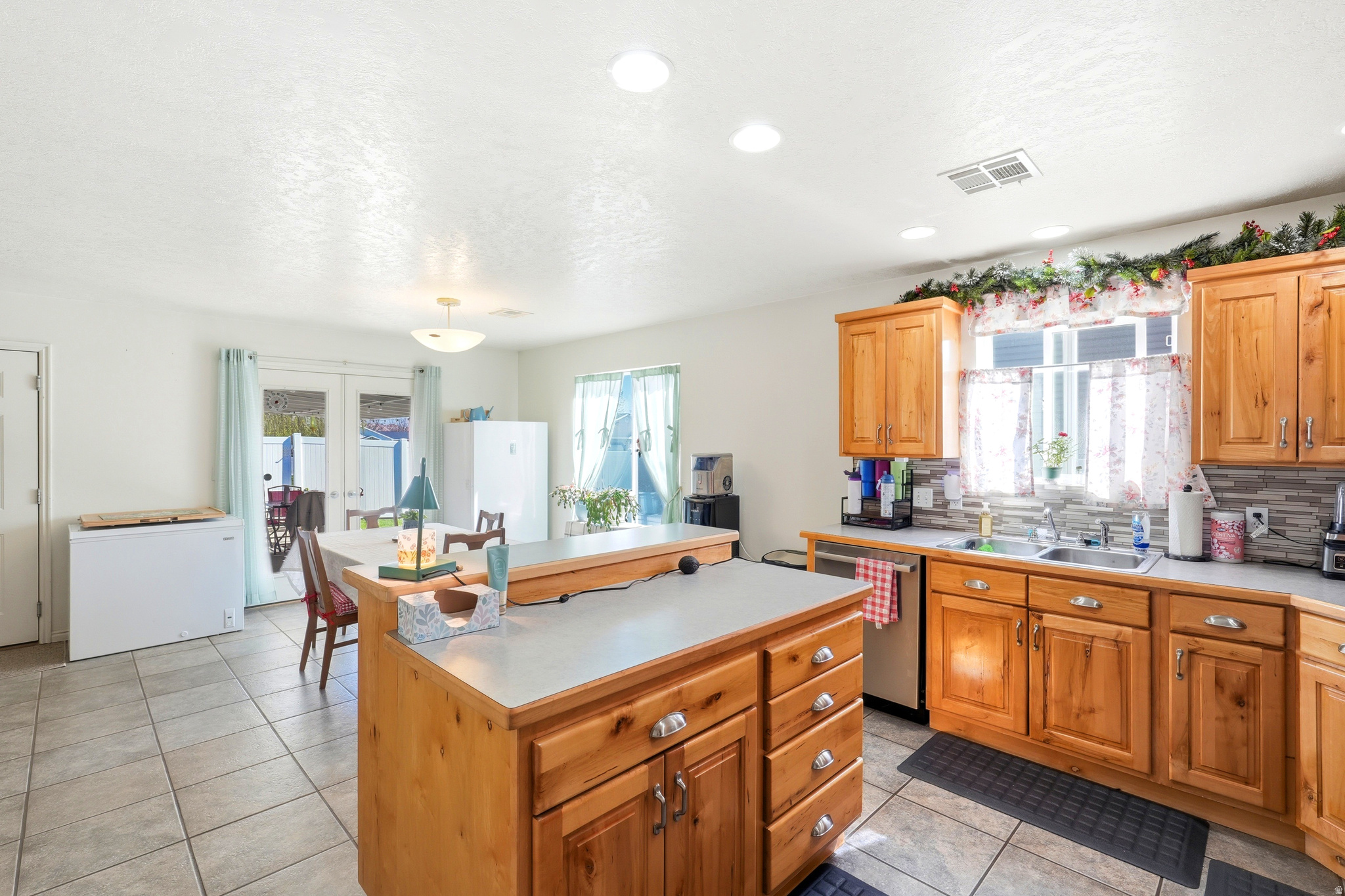 MAESER MEADOWS SUBDIVISION - Residential