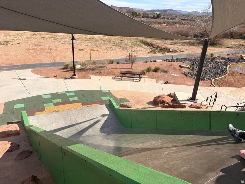 BEDROCK TH 2 - Residential