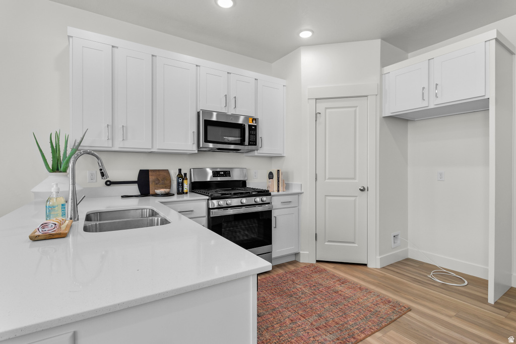 SUGAR CREEK TOWNHOMES - Residential