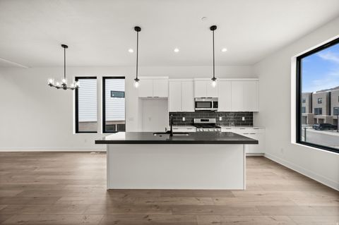 Tiny photo for 317 E ENDURANCE CIR, Draper, UT 84020 (MLS # 2137108)