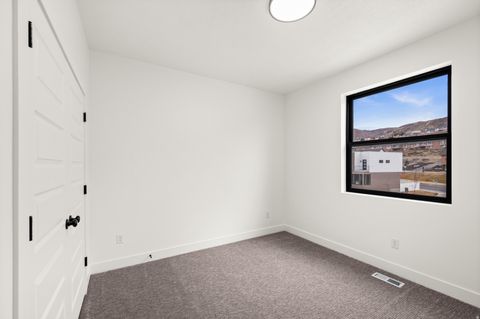 Tiny photo for 317 E ENDURANCE CIR, Draper, UT 84020 (MLS # 2137108)