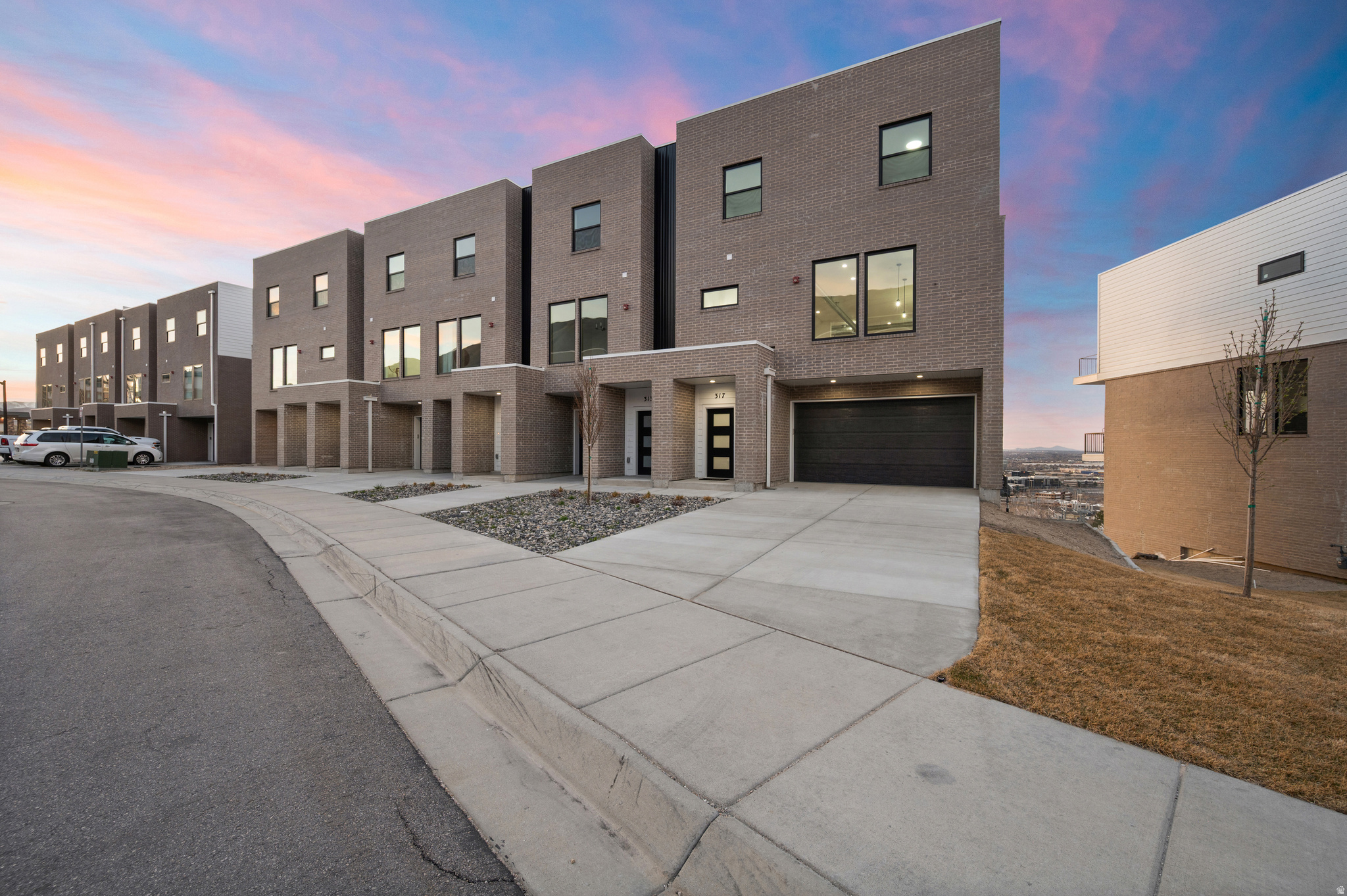 STERLING HEIGHTS - Residential