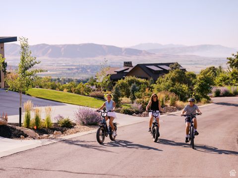 Tiny photo for 826 S SUMMIT CREEK DR #44, Woodland Hills, UT 84653 (MLS # 2106586)