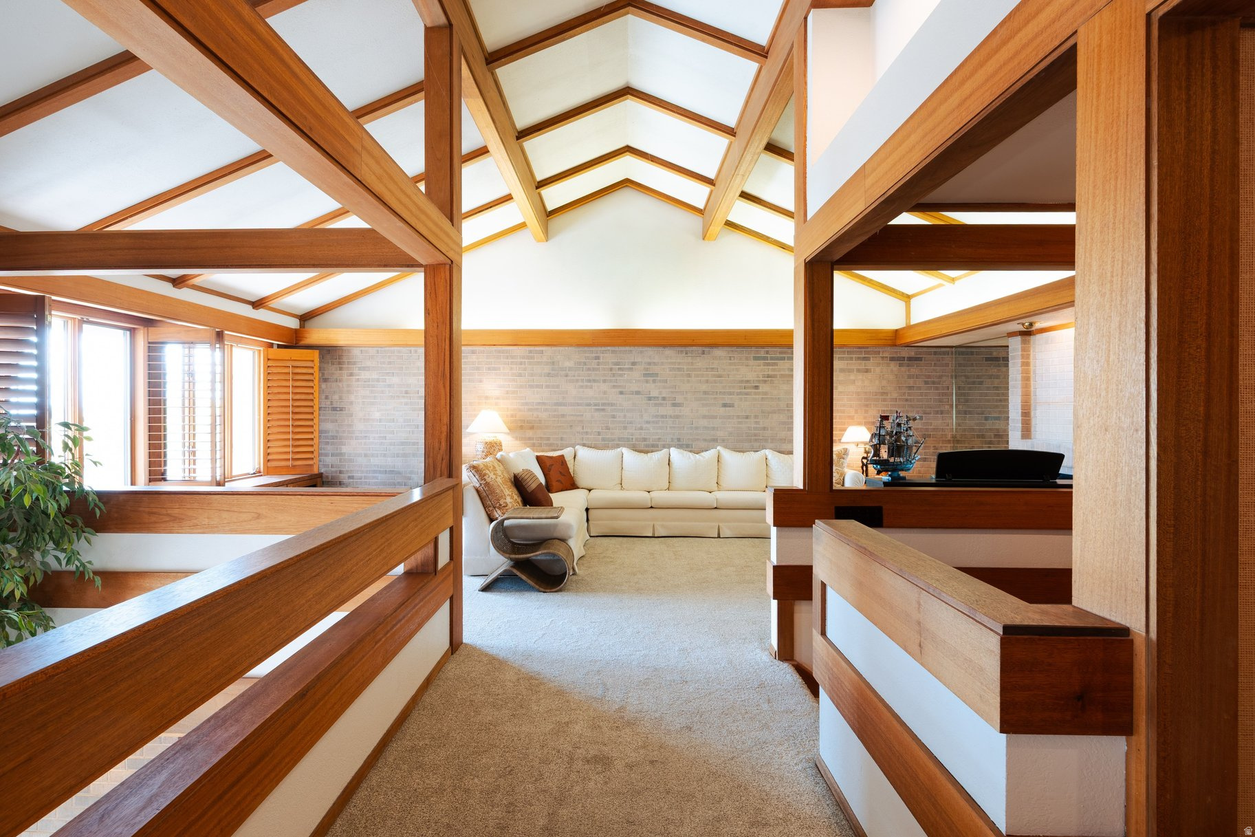 ENSIGN DOWNS - Residential