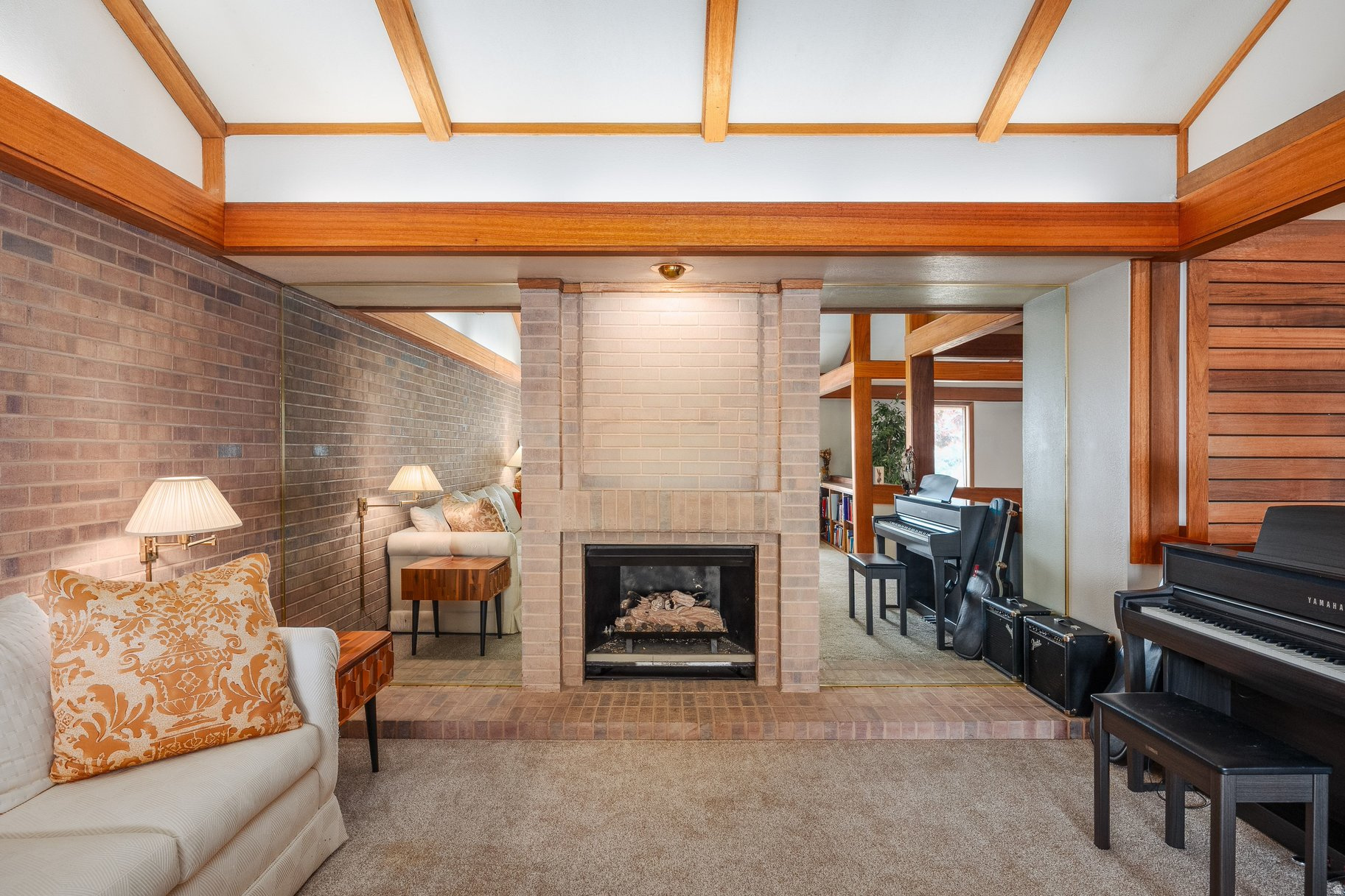 ENSIGN DOWNS - Residential