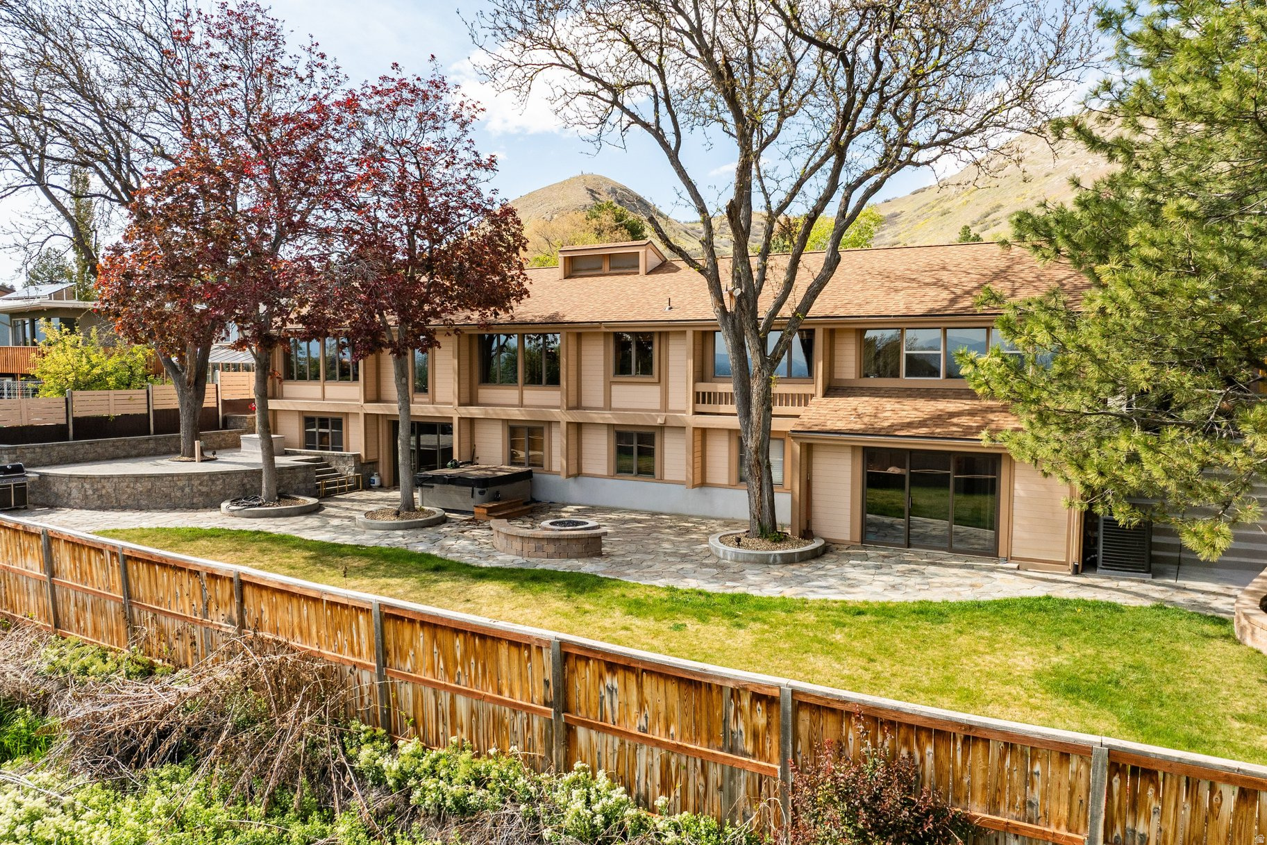 ENSIGN DOWNS - Residential