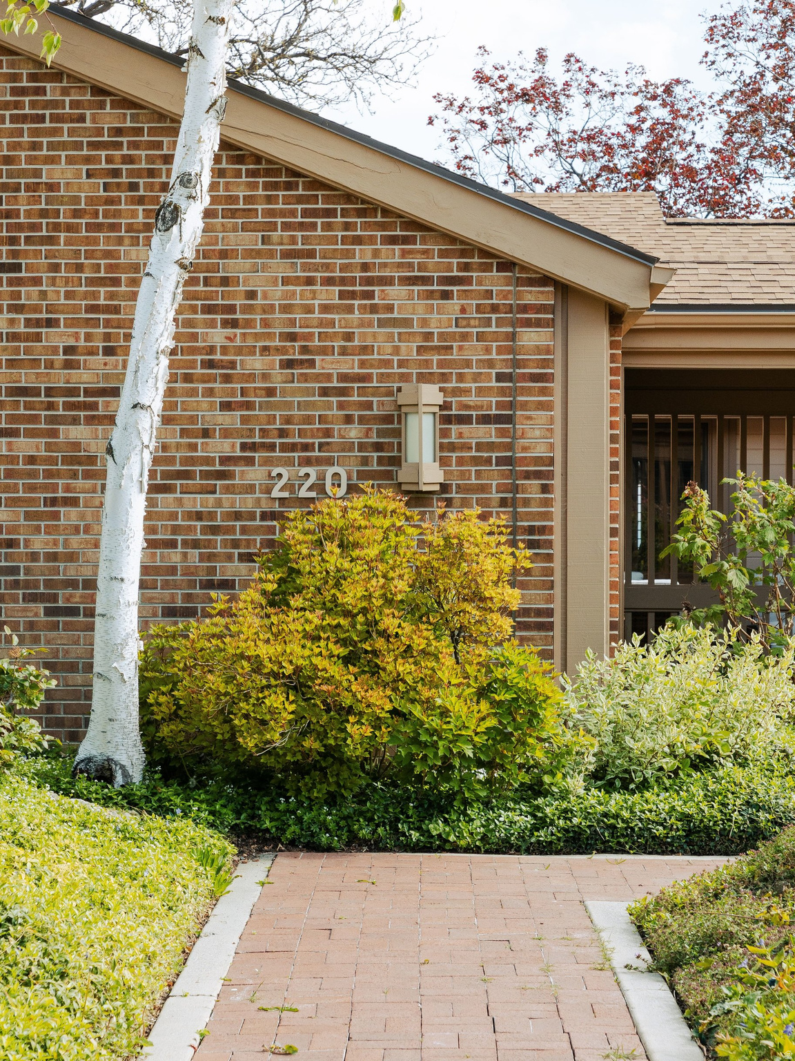 ENSIGN DOWNS - Residential