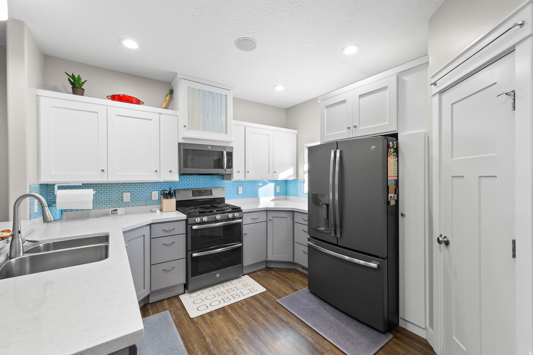 EQUESTRIAN POINTE SUBDIVISION - Residential