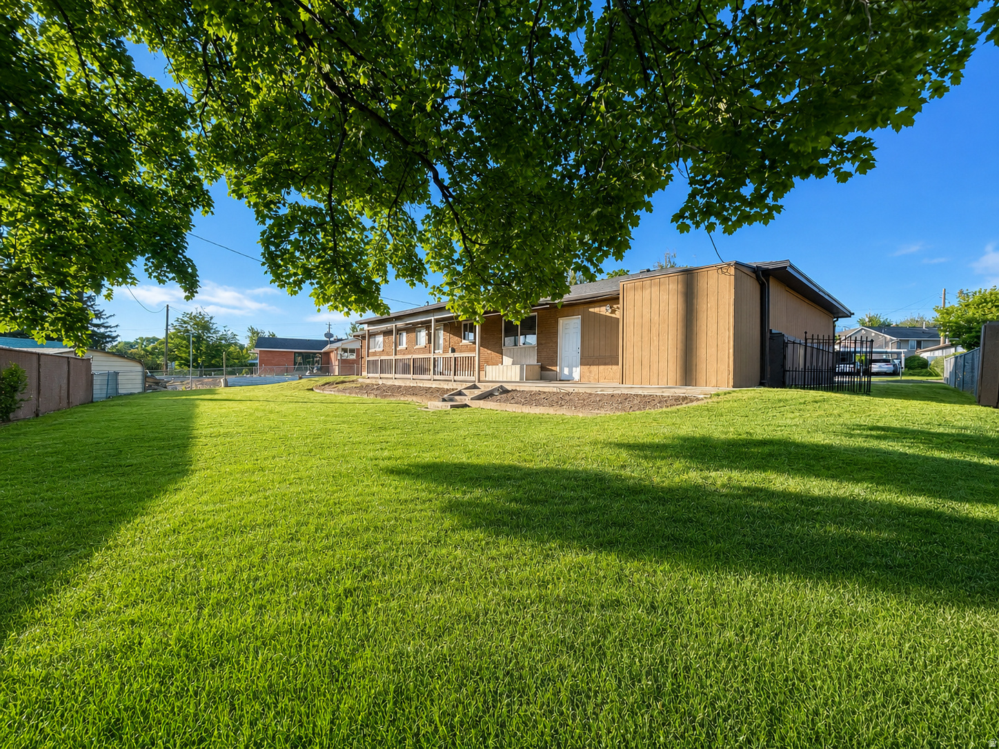 WHIPPLE - Residential