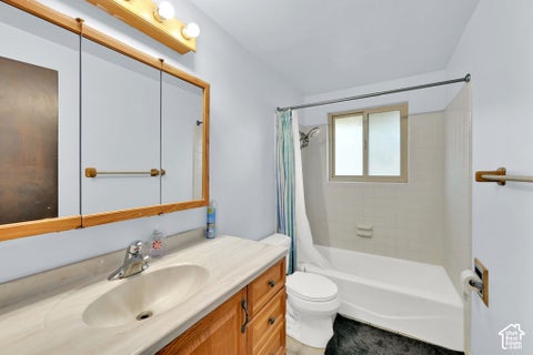 Tiny photo for 2261 W LEDGEWOOD DR, Taylorsville, UT 84129 (MLS # 2190355)