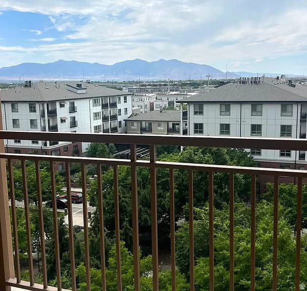 THE PARC AT GATEWAY - Residential