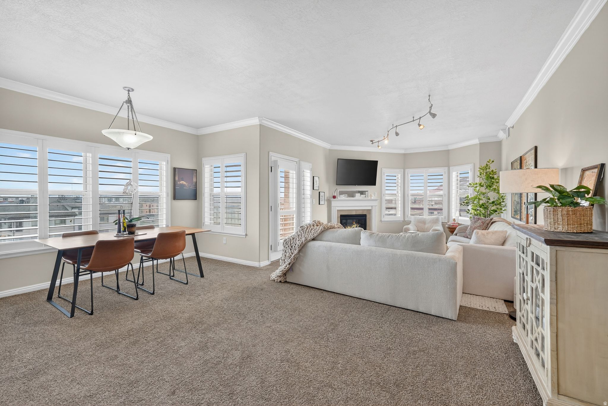 THE PARC AT GATEWAY - Residential