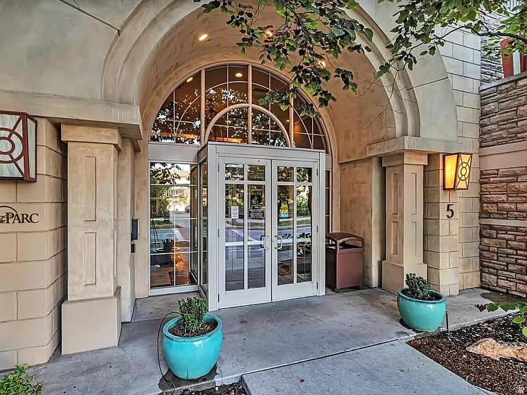 THE PARC AT GATEWAY - Residential