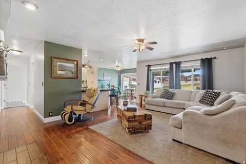 Tiny photo for 11268 S 2865 W, South Jordan, UT 84095 (MLS # 2126357)