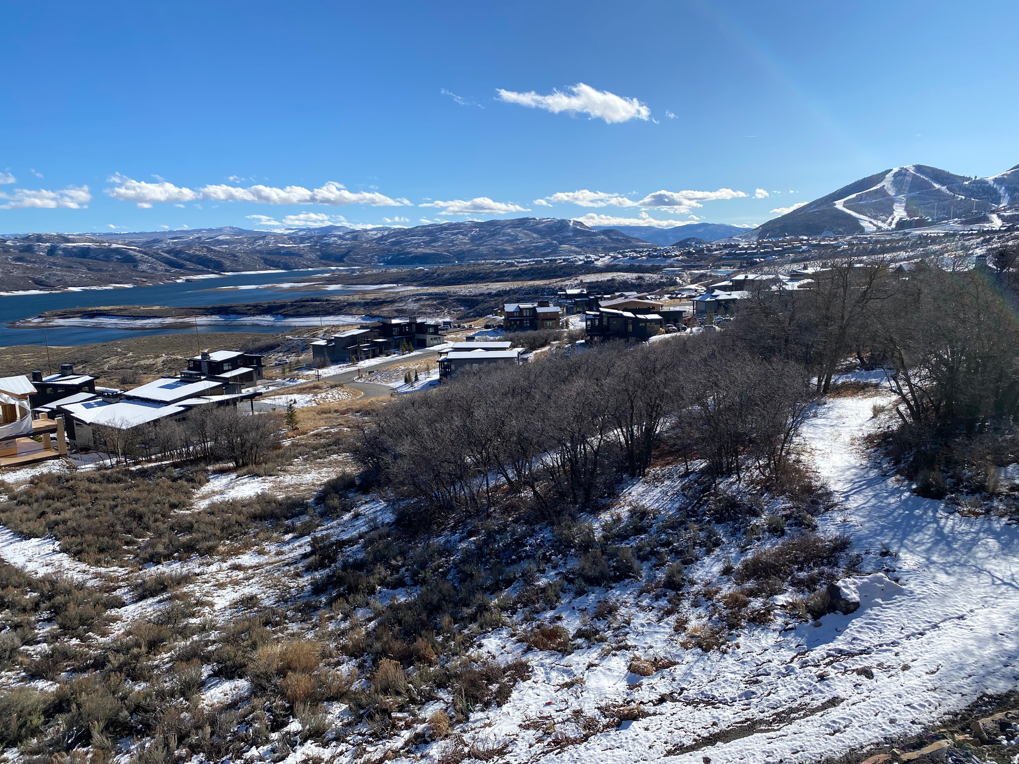 AMANTI LAGO - Residential