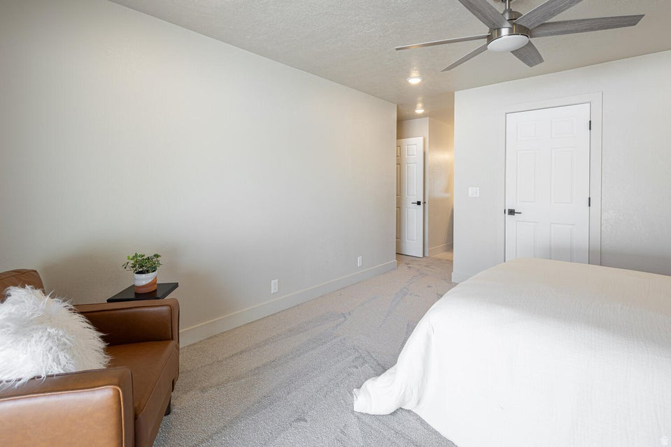 BLOOMINGTON COUNTRY CLUB 5 - Residential